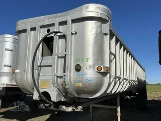 1977 FRUEHAUF 33 FT END DUMP