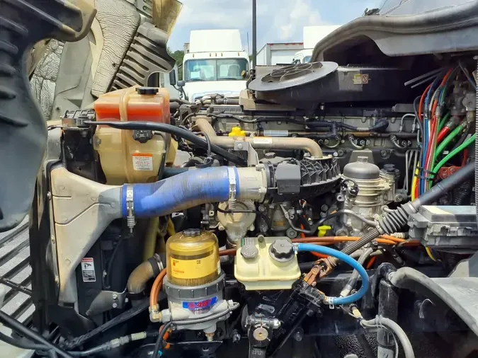 2019 FREIGHTLINER CASCADIA 125