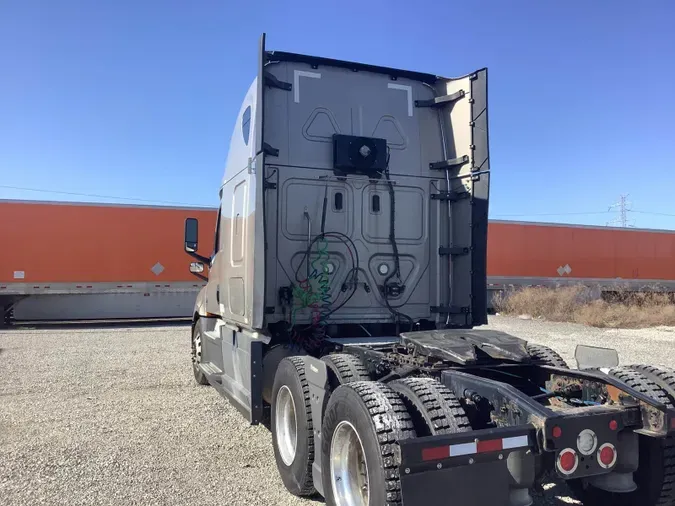 2020 Freightliner Cascadia