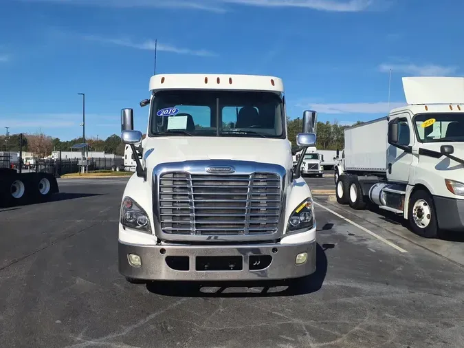 2019 FREIGHTLINER/MERCEDES CASCADIA 125aa241e782e6edcf50bba8c0548e66827