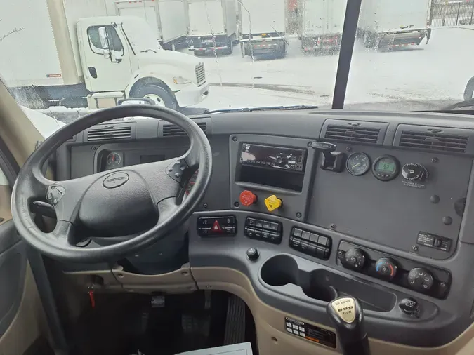 2020 FREIGHTLINER/MERCEDES CASCADIA 113