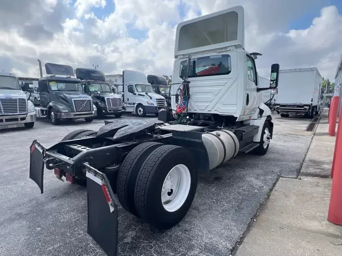 2020 NAVISTAR INTERNATIONAL RH613 DAYCAB S/A