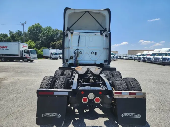2019 FREIGHTLINER NEW CASCADIA PX12664