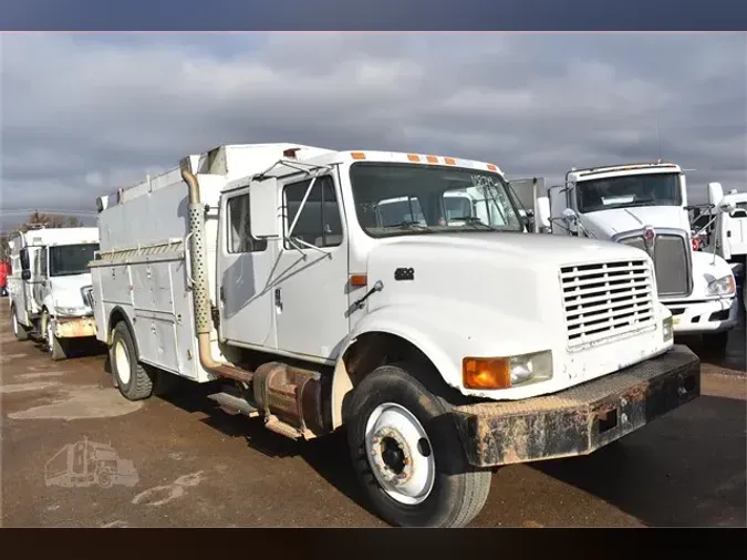 2000 INTERNATIONAL 4700