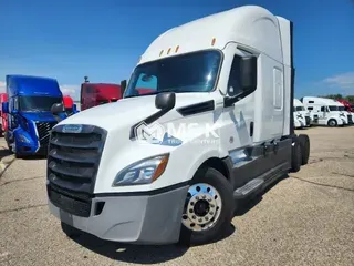 2021 FREIGHTLINER Cascadia 126