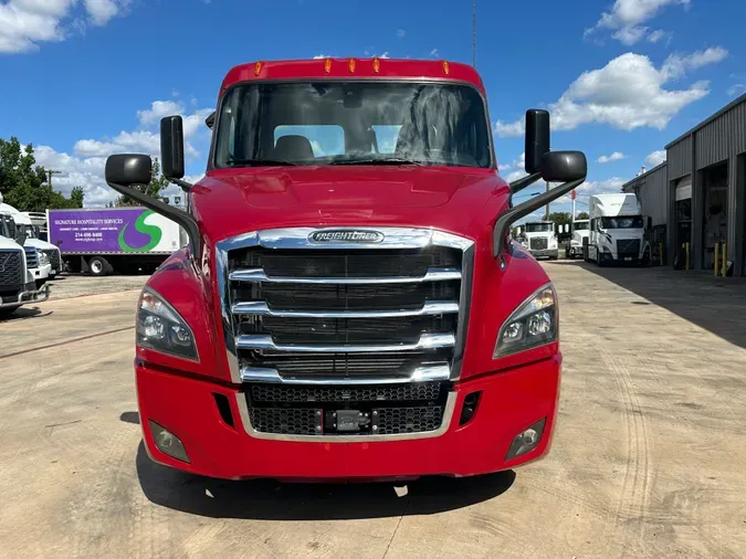 2020 FREIGHTLINER CASCADIA 116