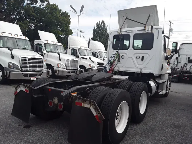 2018 FREIGHTLINER/MERCEDES CASCADIA 125