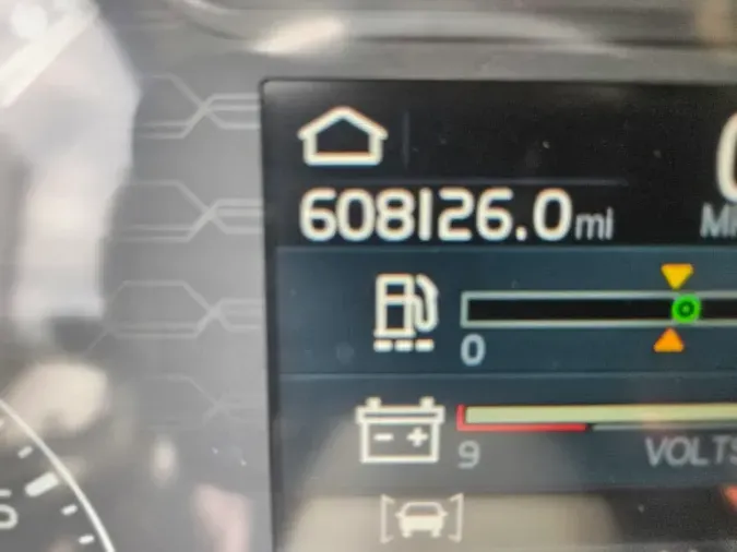 2019 VOLVO VNL64T-760