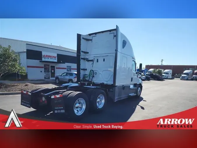 2020 FREIGHTLINER CASCADEVO1