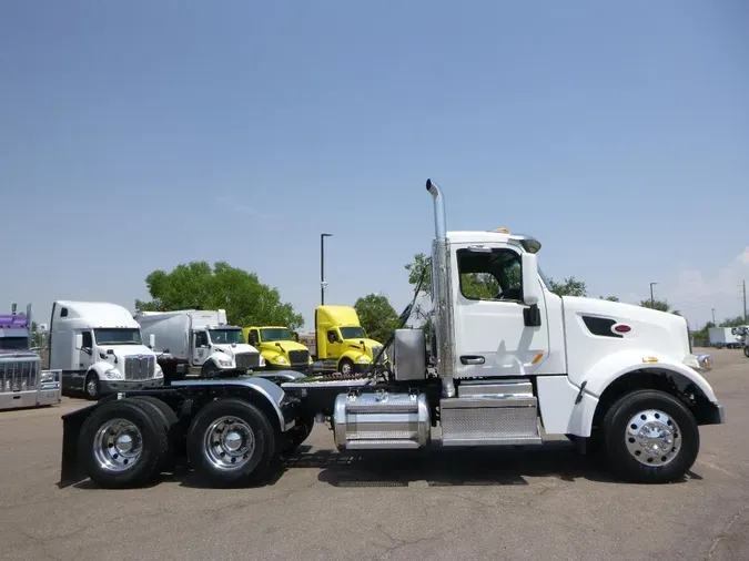2022 Peterbilt 567