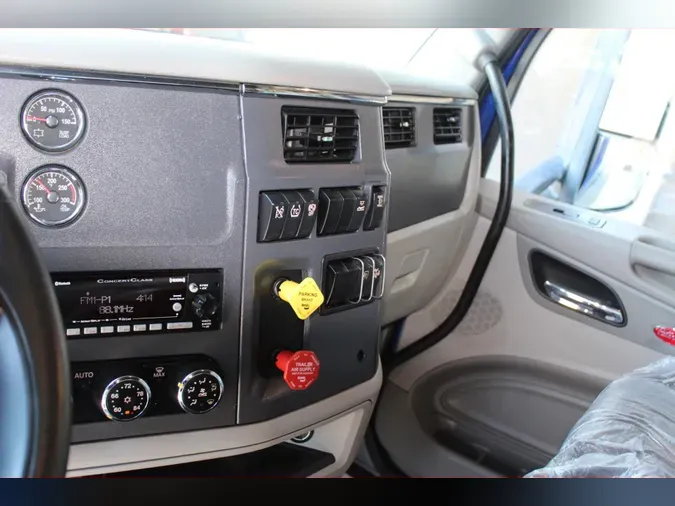 2022 Peterbilt 579
