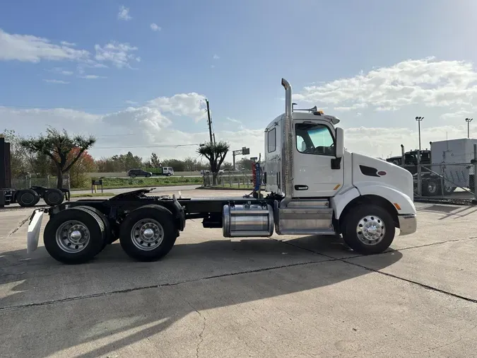 2017 Peterbilt 579