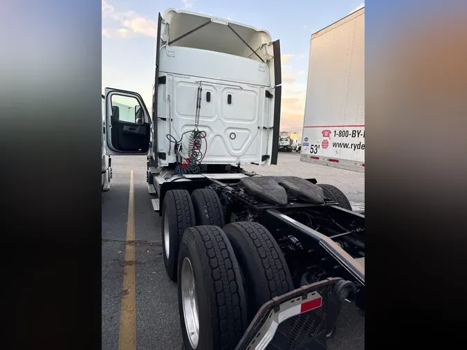 2020 FREIGHTLINER/MERCEDES NEW CASCADIA 116