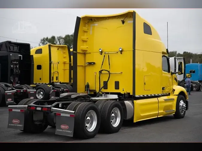 2023 PETERBILT 579