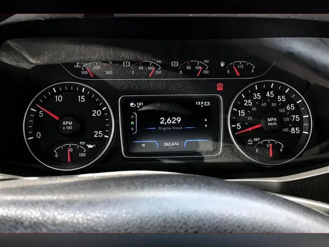 2022 INT LT625 6x4