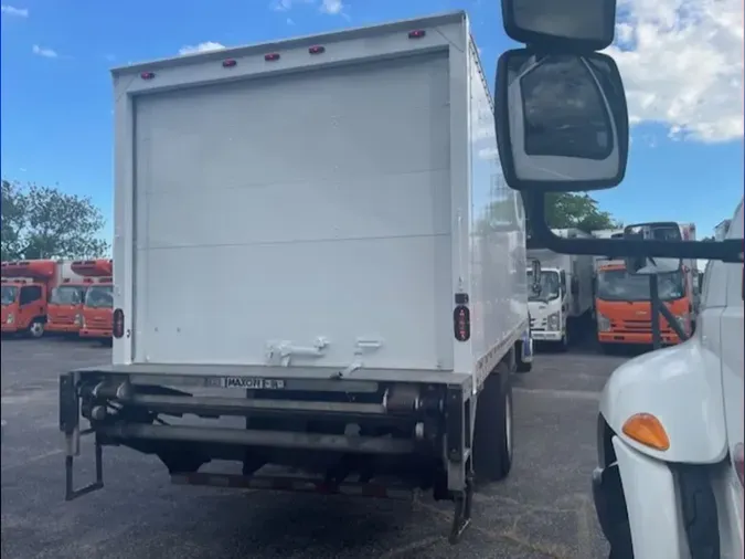 2019 FREIGHTLINER M2 106