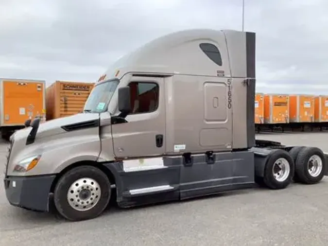 2021 Freightliner Cascadia