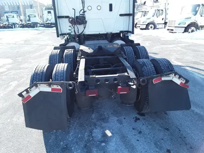 2020 NAVISTAR INTERNATIONAL LT625 SLPR CAB