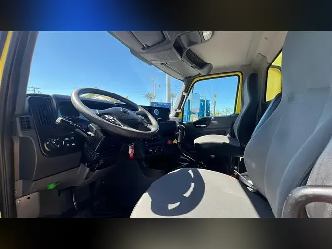 2018 INTERNATIONAL RH613