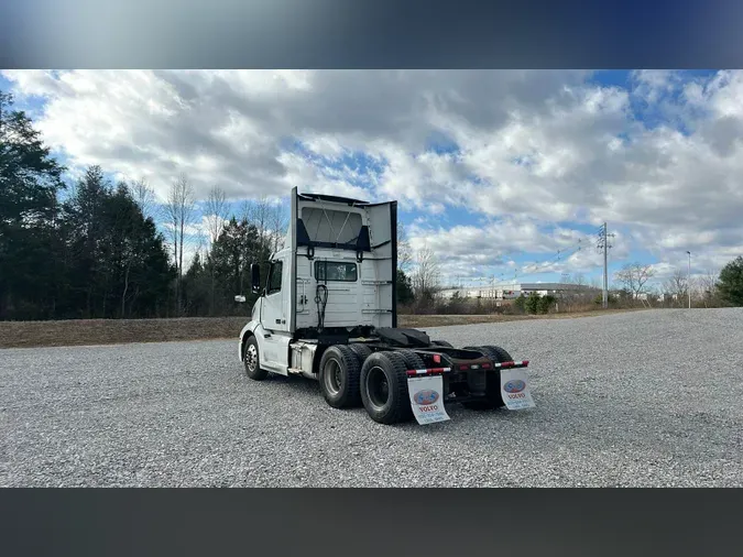 2018 Volvo VNL300