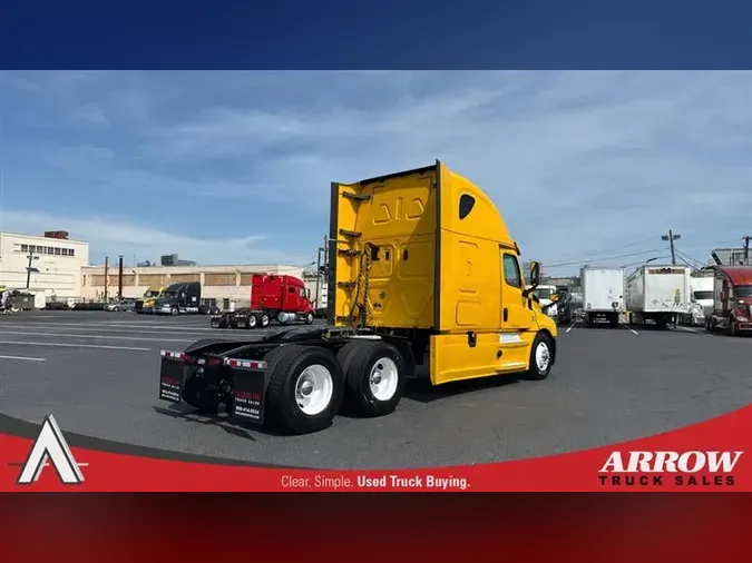 2020 FREIGHTLINER CA126