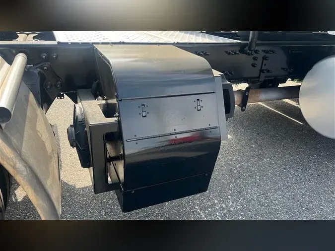 2019 FREIGHTLINER CA126