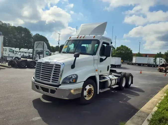 2019 FREIGHTLINER/MERCEDES CASCADIA 125aa5f4393d56a75cf933355d9275825d2