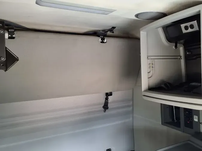 2020 VOLVO VNR64T-640