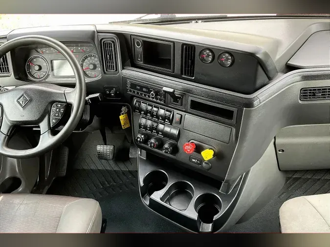 2022 INT LT625 6x4aa63b05355fc66ea8c49479a472a7323