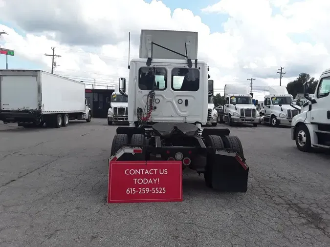 2020 FREIGHTLINER NEW CASCADIA 126