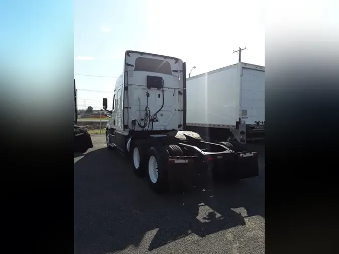 2019 FREIGHTLINER PT126064ST