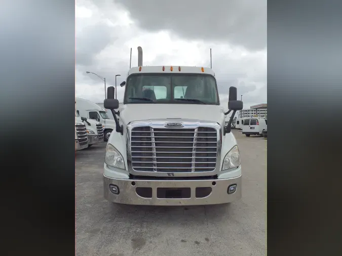 2014 FREIGHTLINER/MERCEDES CASCADIA 113