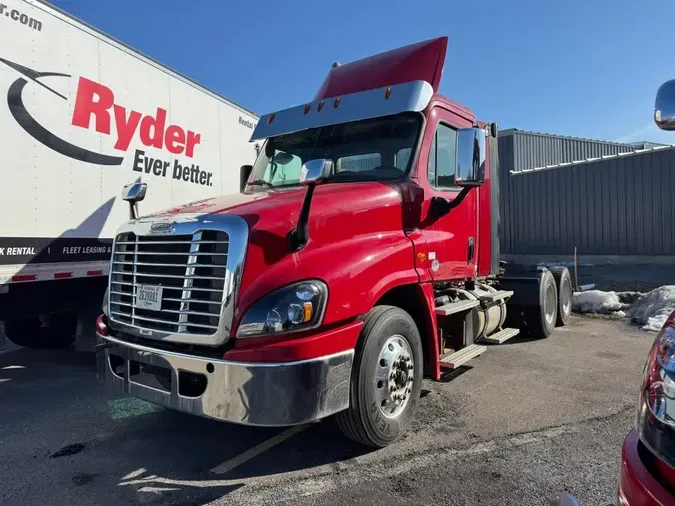 2017 FREIGHTLINER/MERCEDES CASCADIA 125