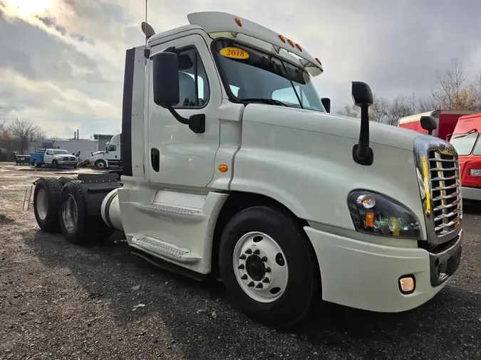 2018 FREIGHTLINER/MERCEDES CASCADIA 125