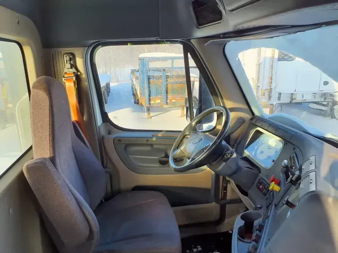 2019 FREIGHTLINER/MERCEDES CASCADIA 113