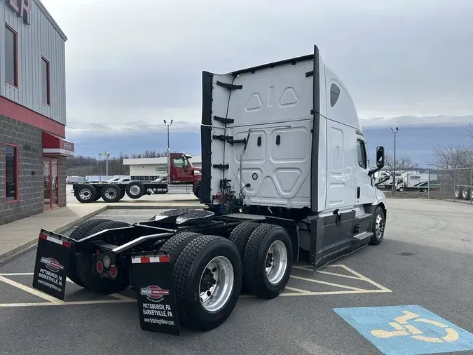 2023 Freightliner Cascadia&reg;