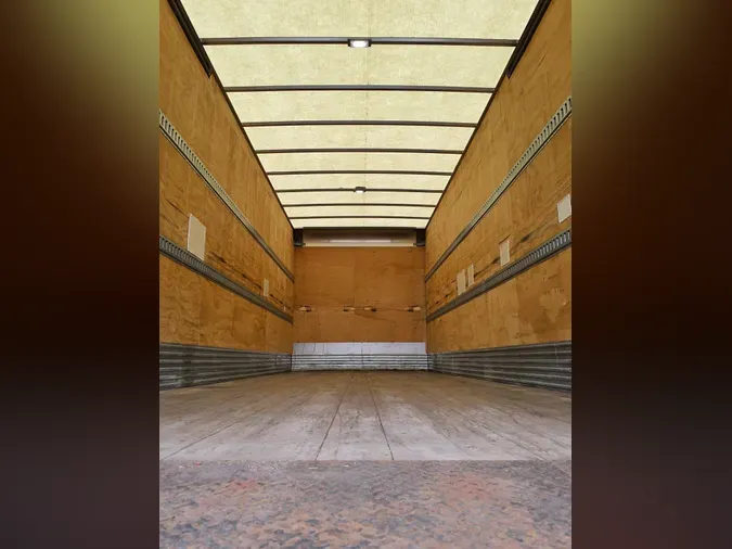 2019 FREIGHTLINER/MERCEDES M2 106