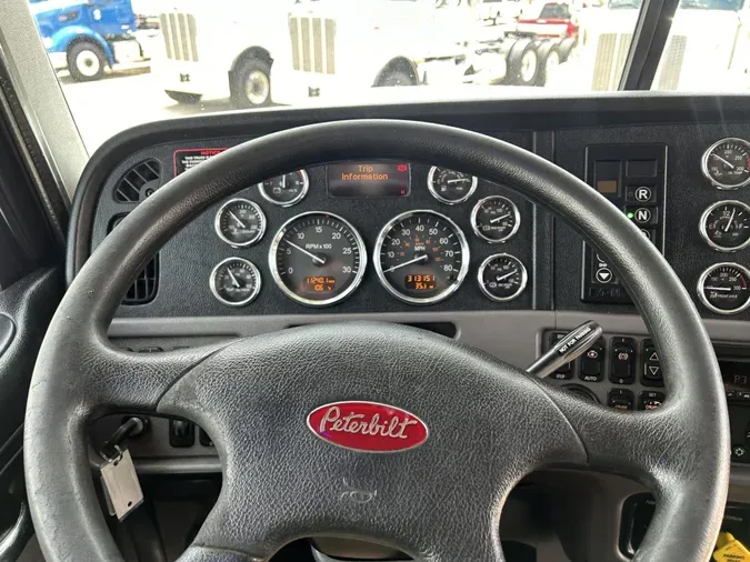 2020 Peterbilt 389