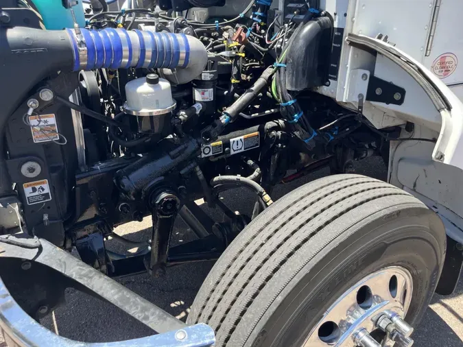 2019 Peterbilt 330