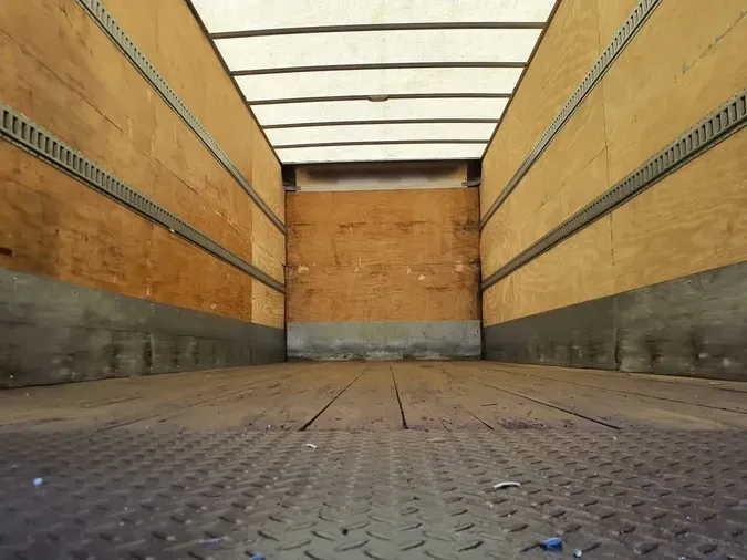2017 FREIGHTLINER M2 106