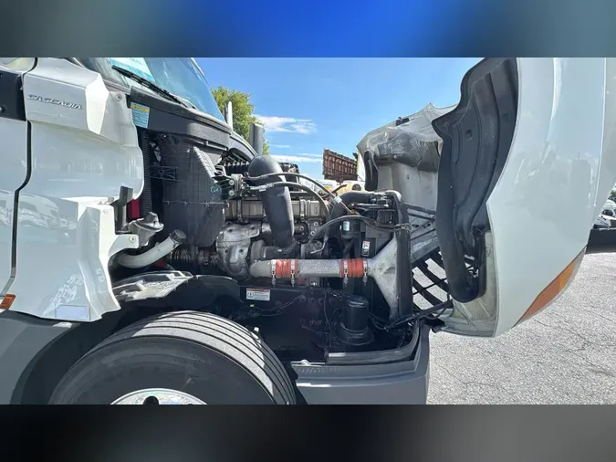 2021 Freightliner Cascadia 126aa72ed412b919ed9fe2aa7eda70b3cf9