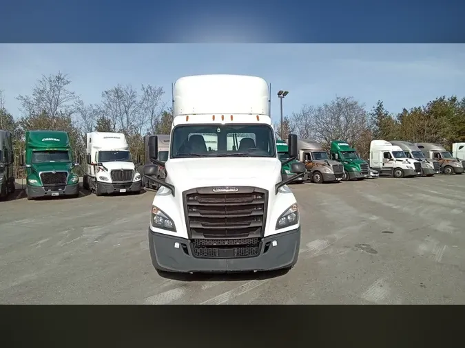 2020 Freightliner Cascadia 126