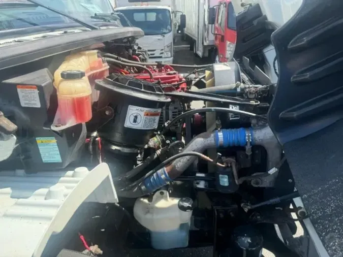 2019 FREIGHTLINER M2 106