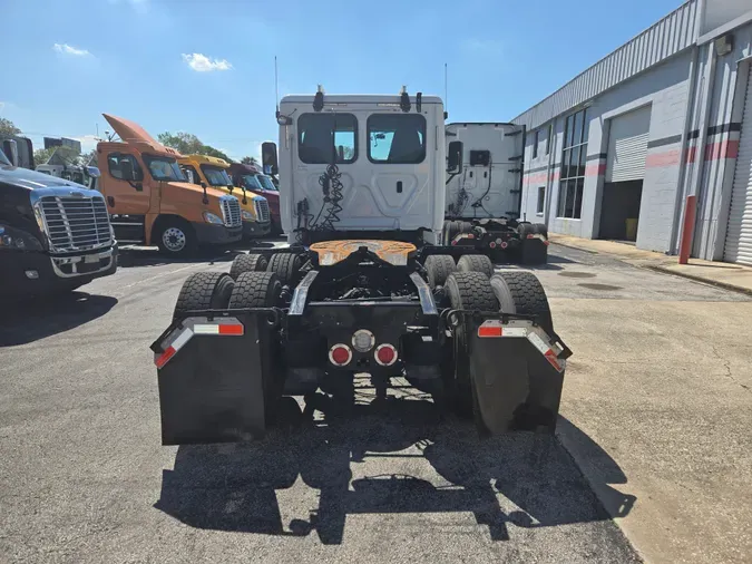 2018 FREIGHTLINER/MERCEDES CASCADIA 113