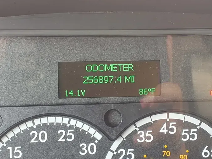2019 FREIGHTLINER M2 106
