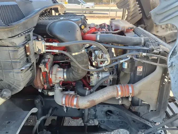 2017 FREIGHTLINER/MERCEDES CASCADIA 125