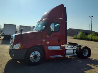 2013 FREIGHTLINER/MERCEDES CASCADIA 125