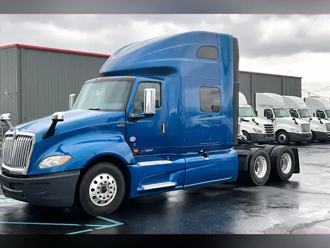 2022 INT LT625 6x4