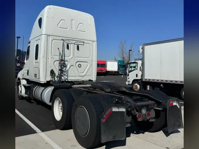 2020 FREIGHTLINER/MERCEDES NEW CASCADIA PX12664