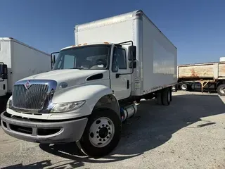 2017 INTERNATIONAL DURASTAR 4300